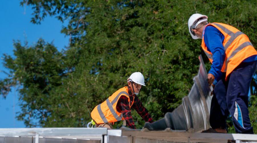 Expert Emergency Roof Repairs services in Clever, MO
